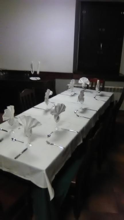 El Albergue Covaleda Luaran gambar