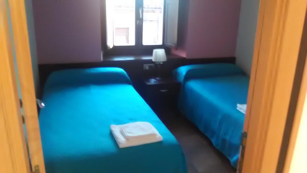 El Albergue Covaleda Luaran gambar