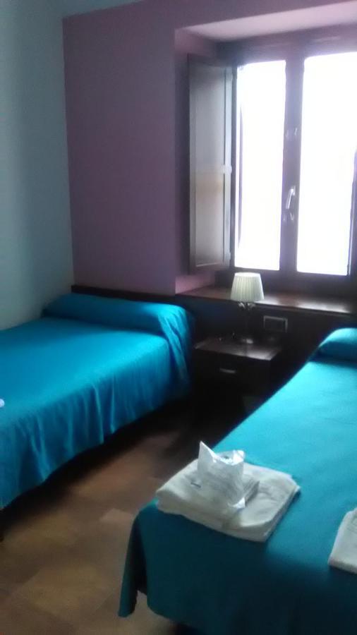 El Albergue Covaleda Luaran gambar